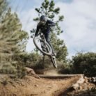 24-merida-e-mountainbikes-e160-cf-gallery-01_jpg_800x800.jpg