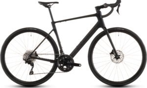 Cube Attain C:62 Race blackline