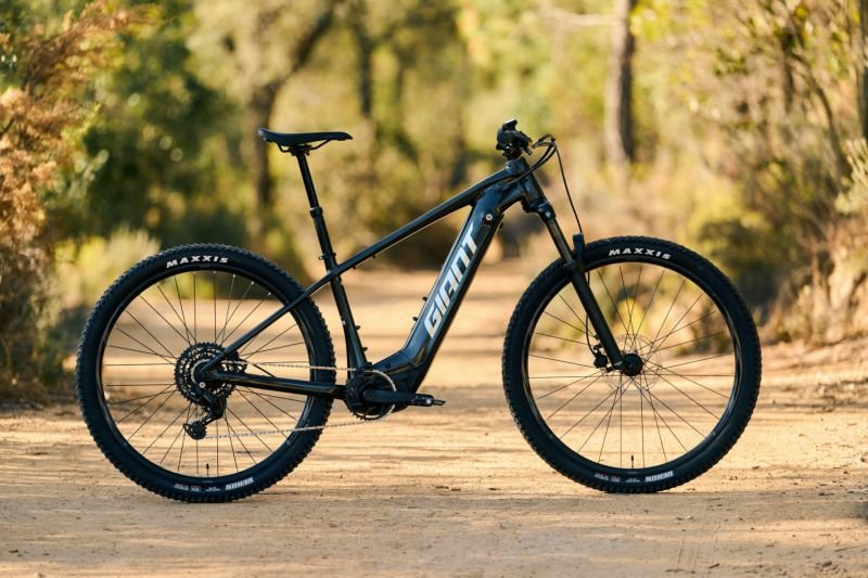 Giant-5033001194-20164817-Fathom-E-2-7_800x800.jpg Giant-5033001194-20164817-Fathom-E-2-7_800x800.jpg