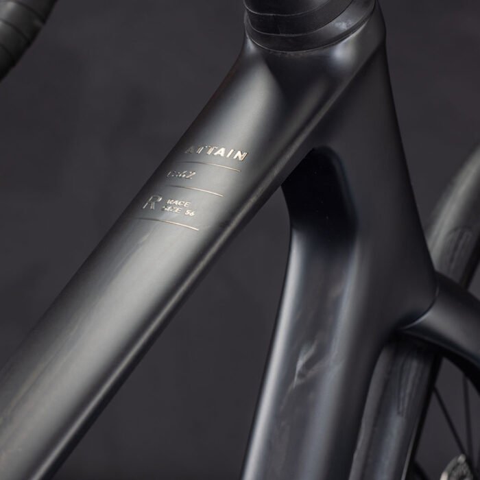 cube-125500-20161875-attain-c62-race-blackline-2.jpg