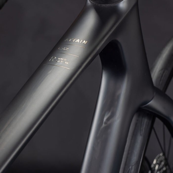 cube-125500-20161875-attain-c62-race-blackline-3.jpg