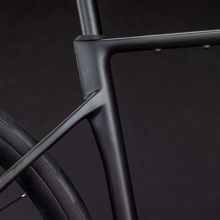cube-125500-20161875-attain-c62-race-blackline-5.jpg